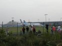 Warten auf den Airbus 380 Koeln Bonn P366